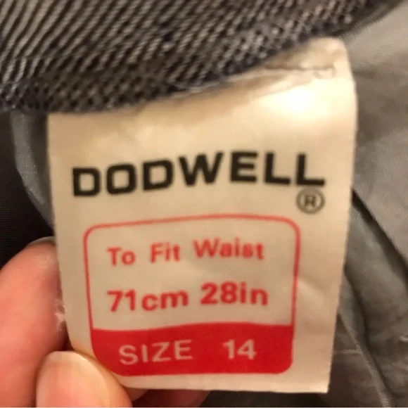 Grey pencil skirt with pleats - 28 inch waist - Picture 6 of 6